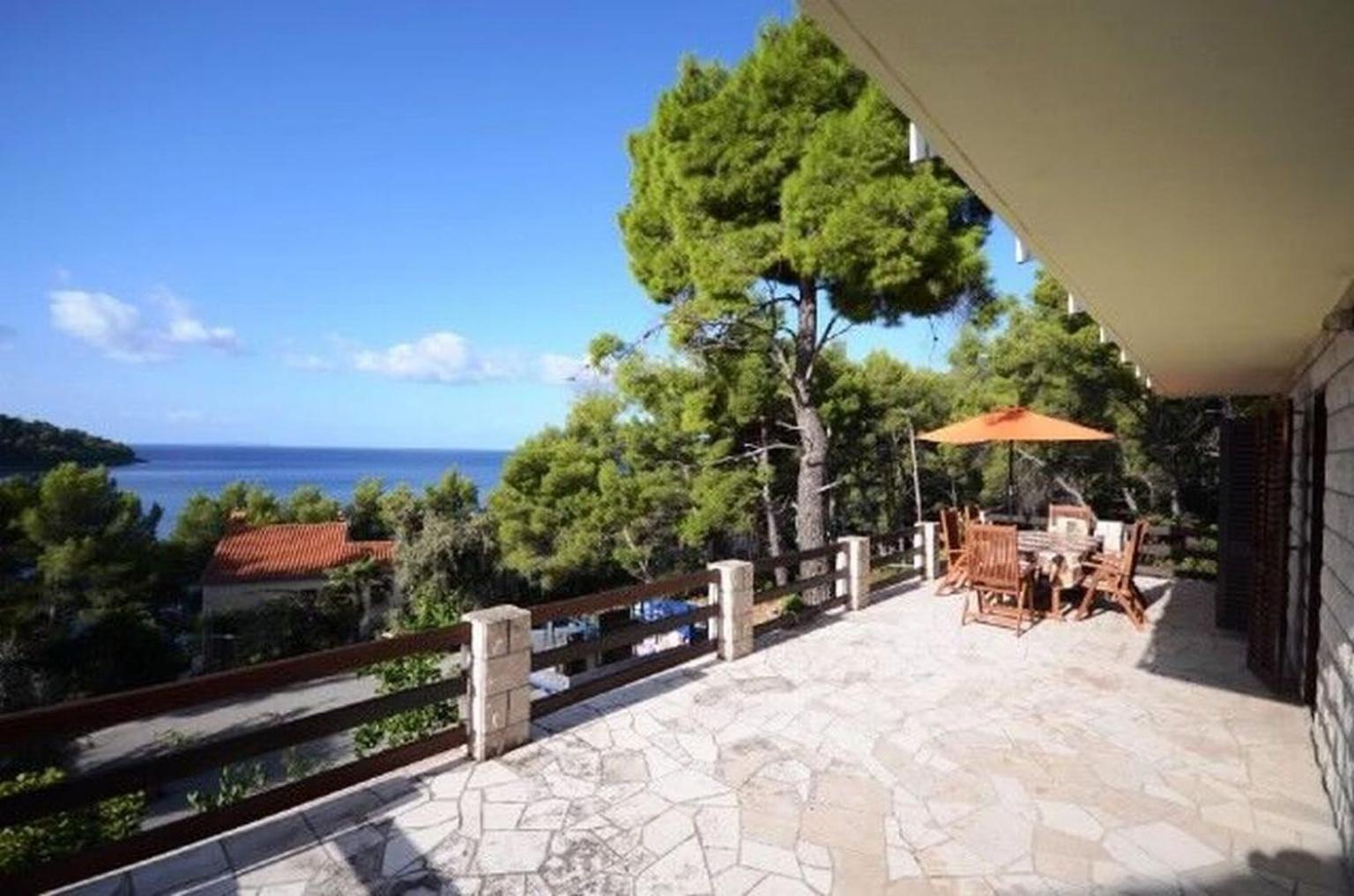 Apartments Marjan Brna Zewnętrze zdjęcie