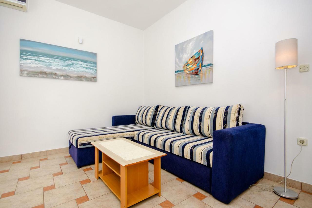 Apartments Marjan Brna Zewnętrze zdjęcie